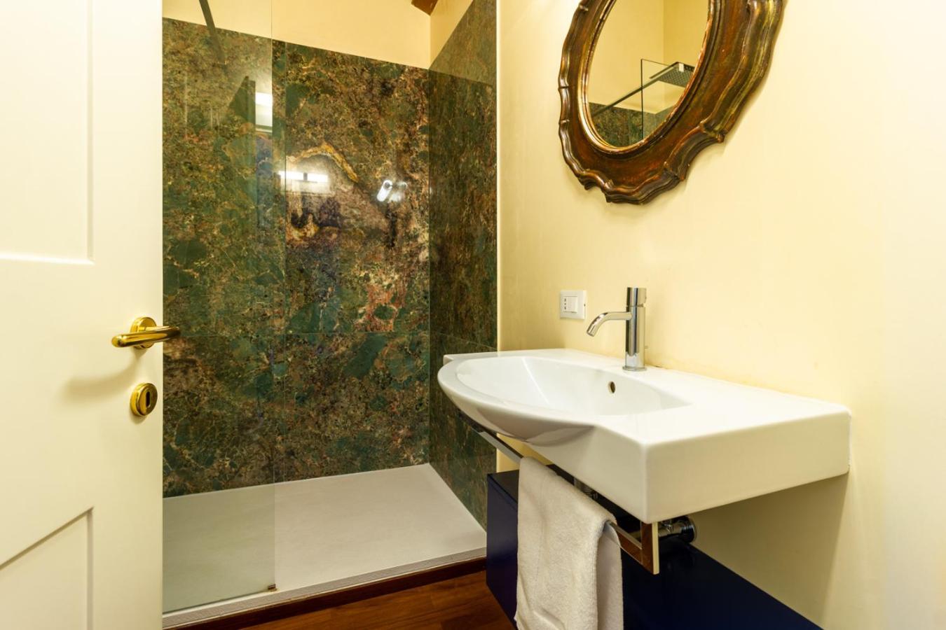 Casa Pegaso In Canton De Fiori โบโลญญา ภายนอก รูปภาพ